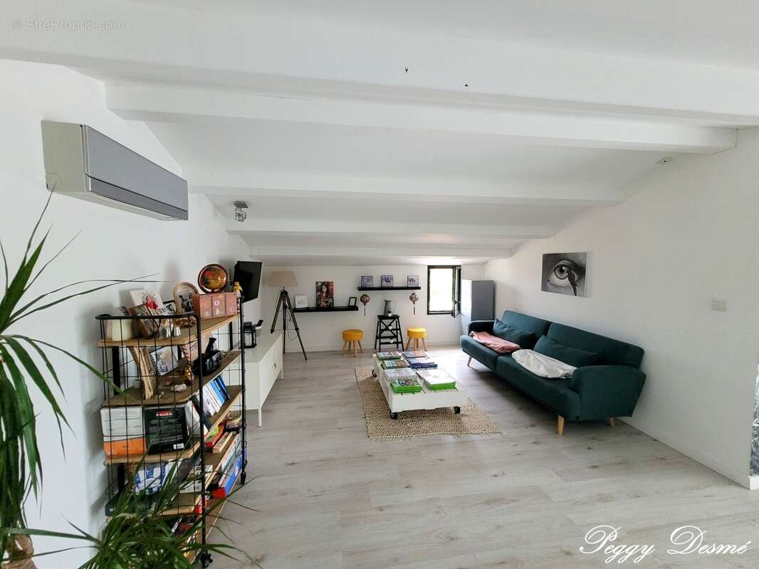 Maison à vendre 6 pièces VILLEDOUX (17) - Elégance et Confort aux portes de La Rochelle - 6 pièces - Piscine - photo 18