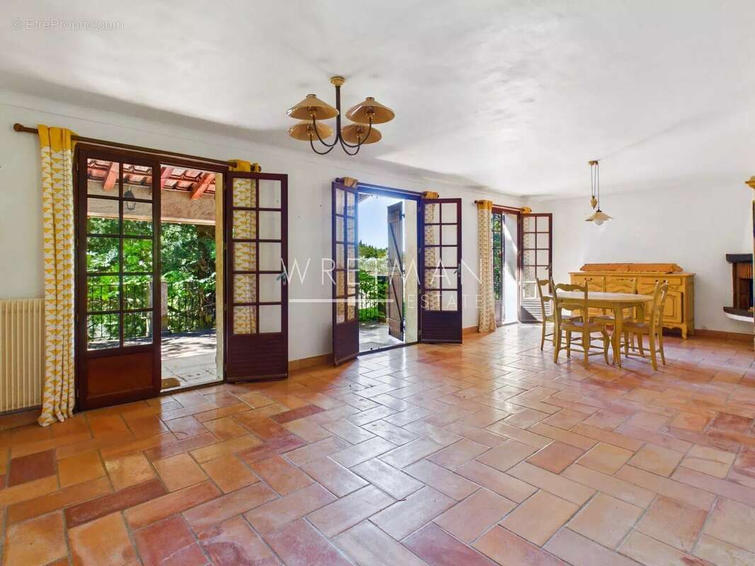 Maison à FAYENCE