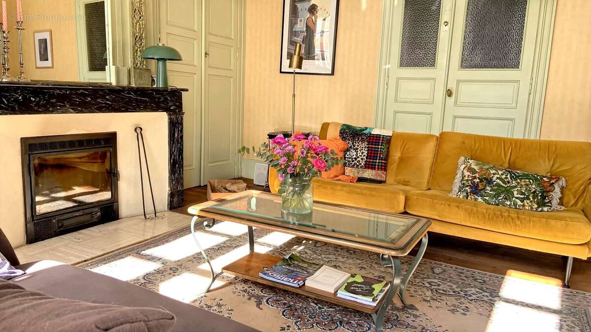 Maison à MONCLAR