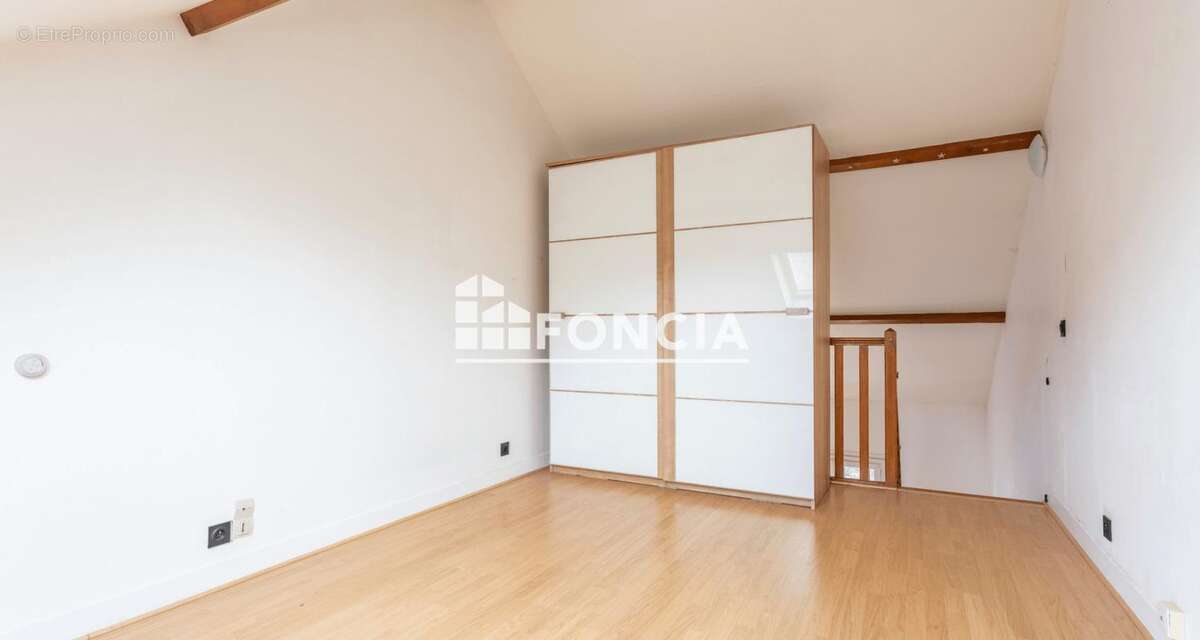 Appartement à CHILLY-MAZARIN