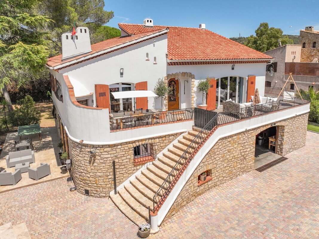 Maison à SAINT-RAPHAEL