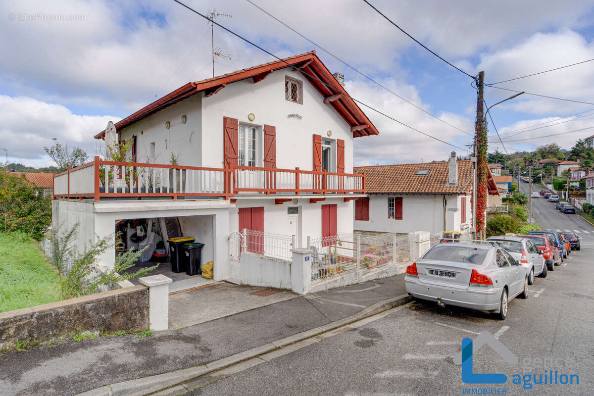 Appartement 4 pieces avec garage et terrasse en centre ville - photo 2