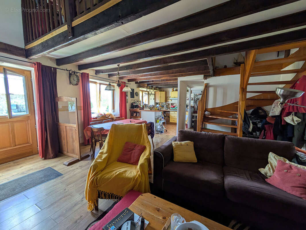 Maison 77 m² à Thehillac  - photo 16