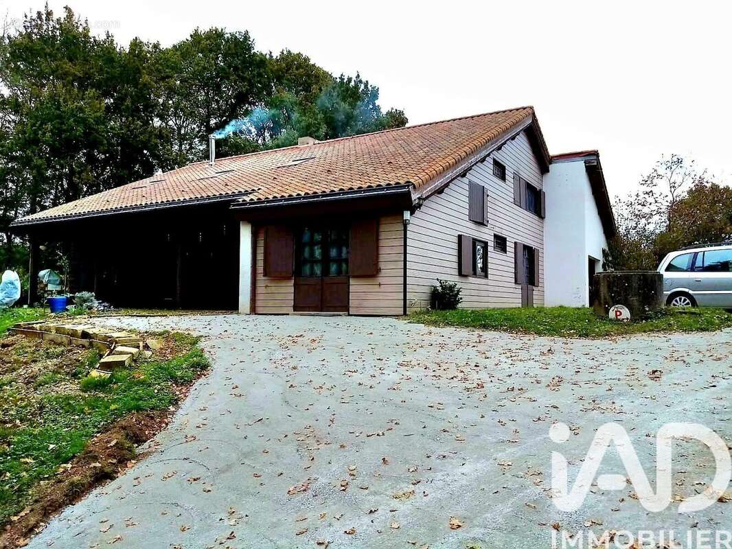 Photo 2 - Maison à LA FERRIERE