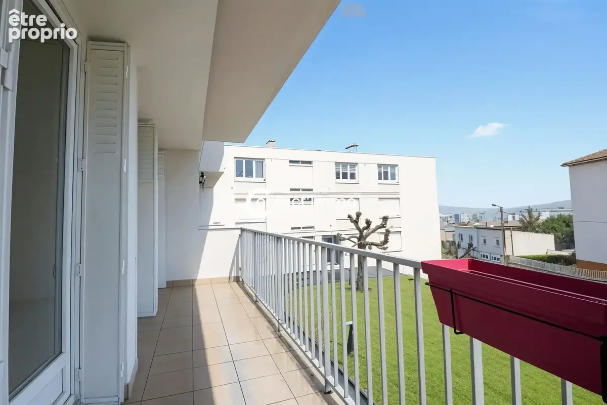 Appartement 4 pièces 87 m² à vendre à Clermont-Ferrand (63100) - photo 3