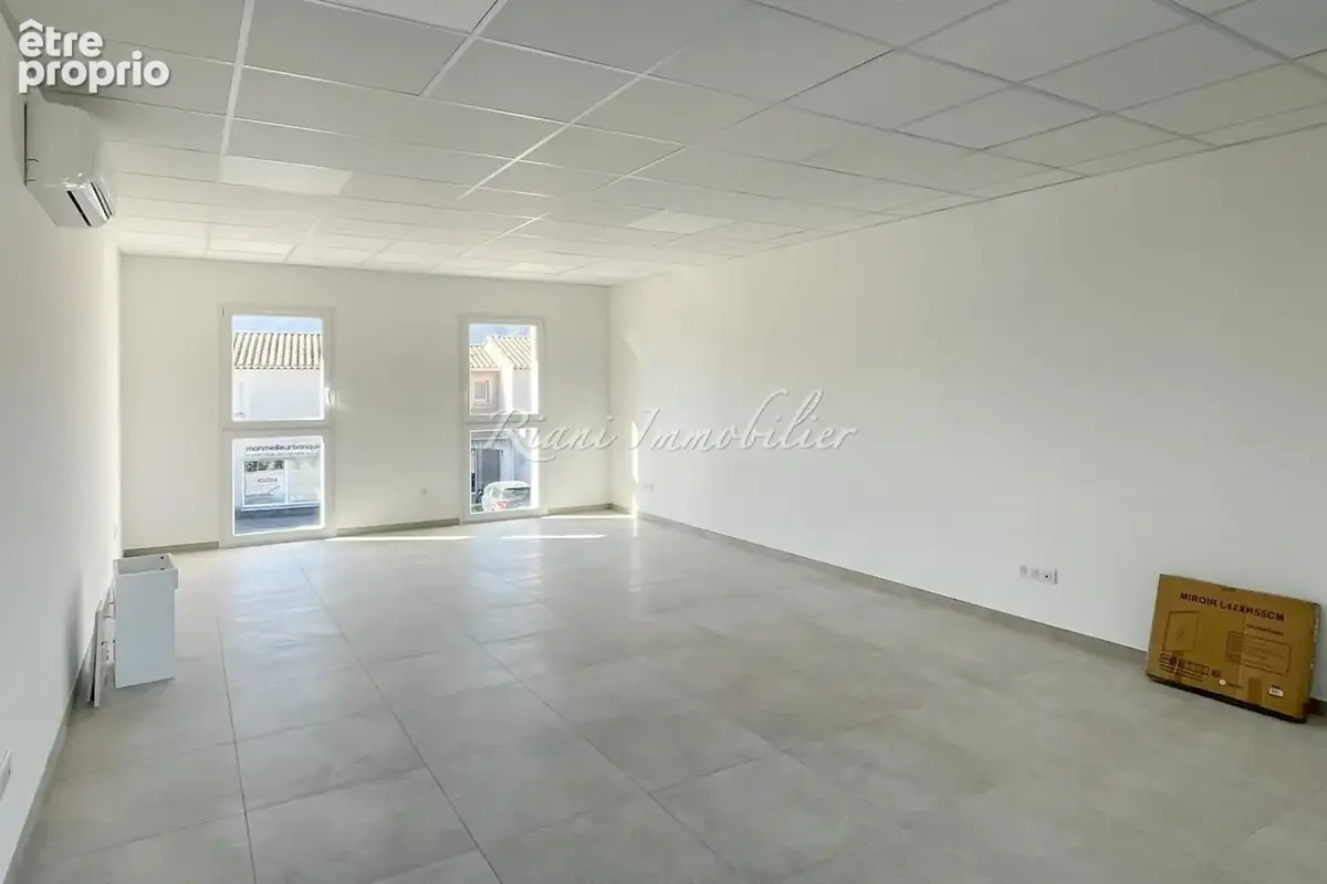 Commerce 40 m² à vendre à Oppede (84580) - photo 6