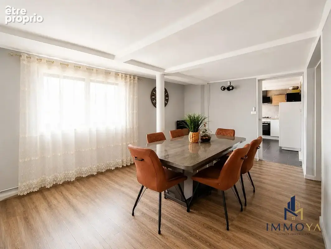 Maison 130 m² à Saint-Egreve  - photo 4