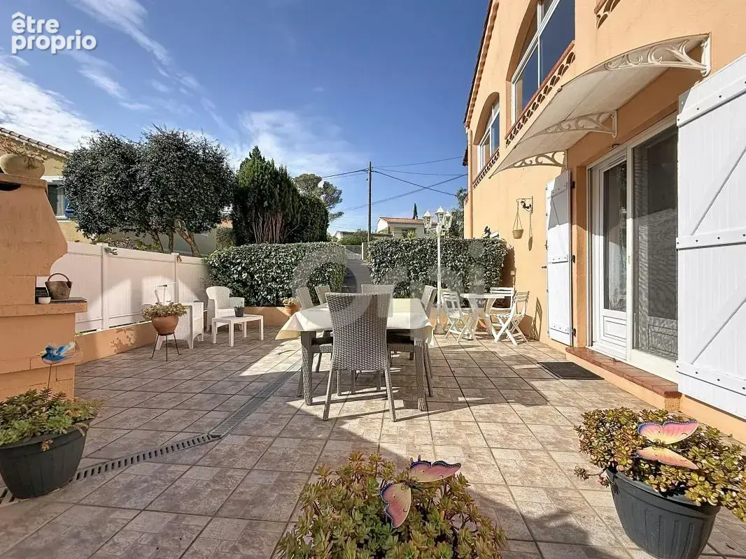 Saint-aygulf – maison 2 appartements – terrain 800 m² - photo 12