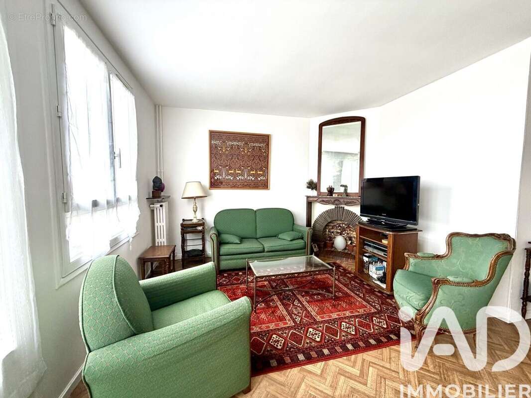 Photo 2 - Appartement à LE KREMLIN-BICETRE