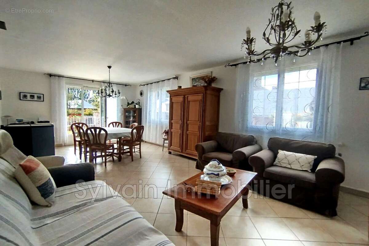 Maison à FORGES-LES-EAUX