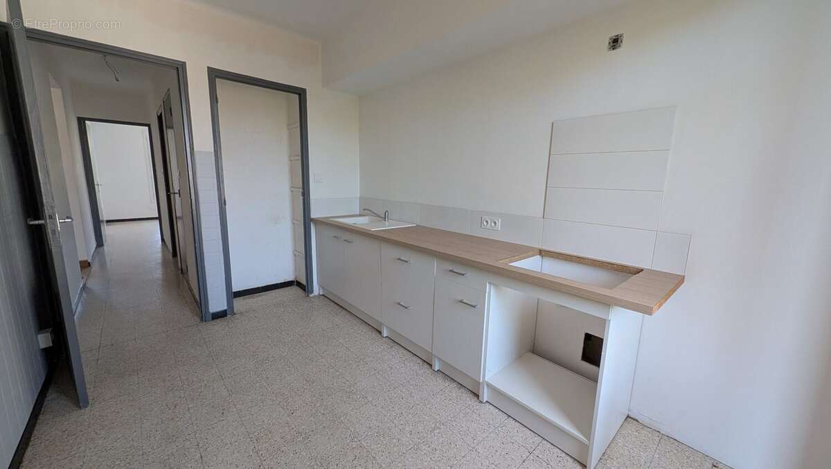 Appartement à CHATEAURENARD