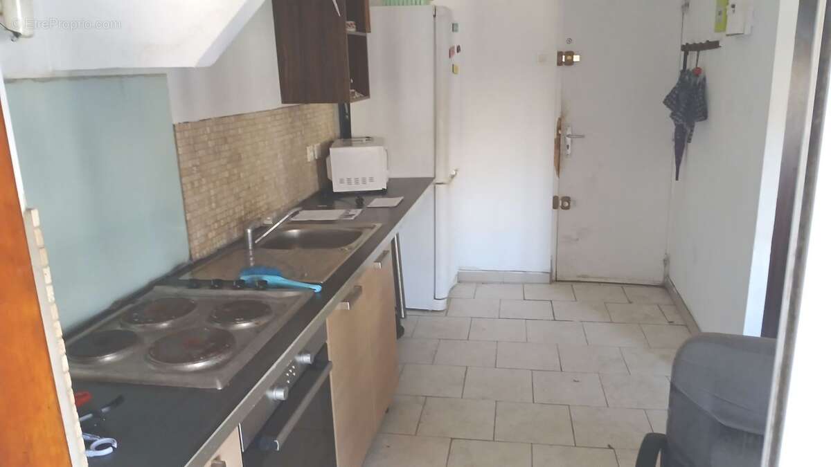 Appartement 35 m² à Marseille-3e  - photo 4