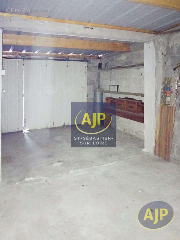 Maison à SAINT-SEBASTIEN-SUR-LOIRE