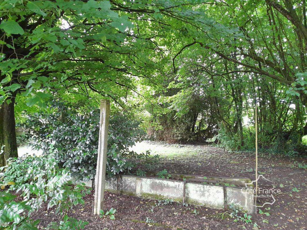 Maison à LA CAPELLE