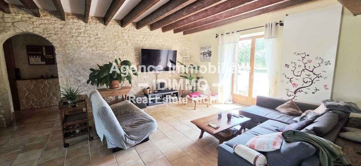 Maison à BEAUMONT-DU-GATINAIS