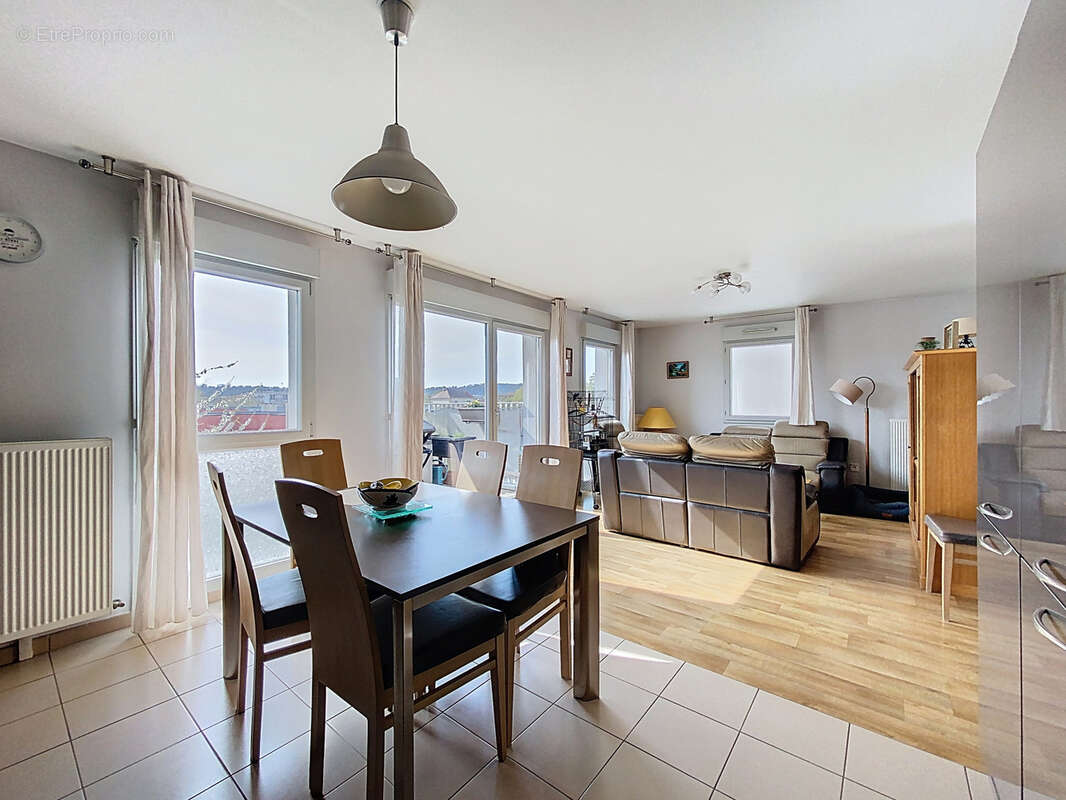 Appartement à CARRIERES-SOUS-POISSY