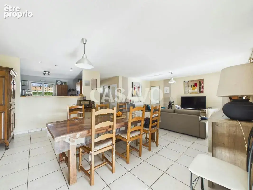 Vente Maison 5 pièces de 130m² - 33160 Saint-Médard-en-Jalles - photo 4