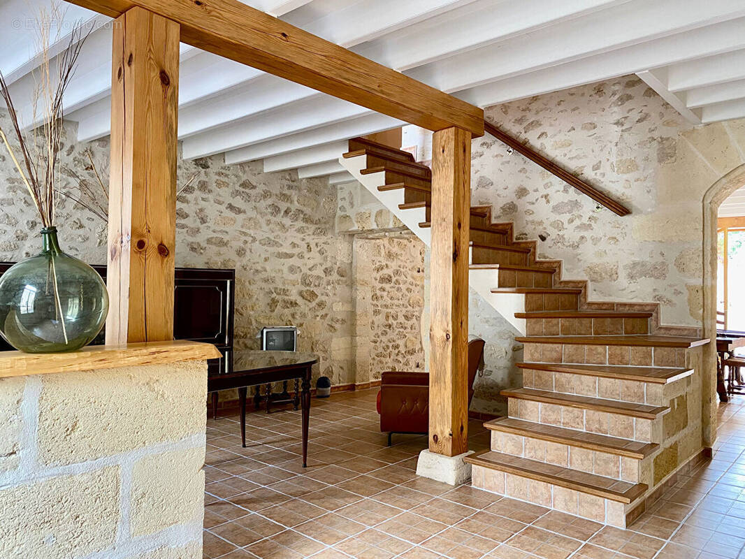 Maison à SAINTE-TERRE