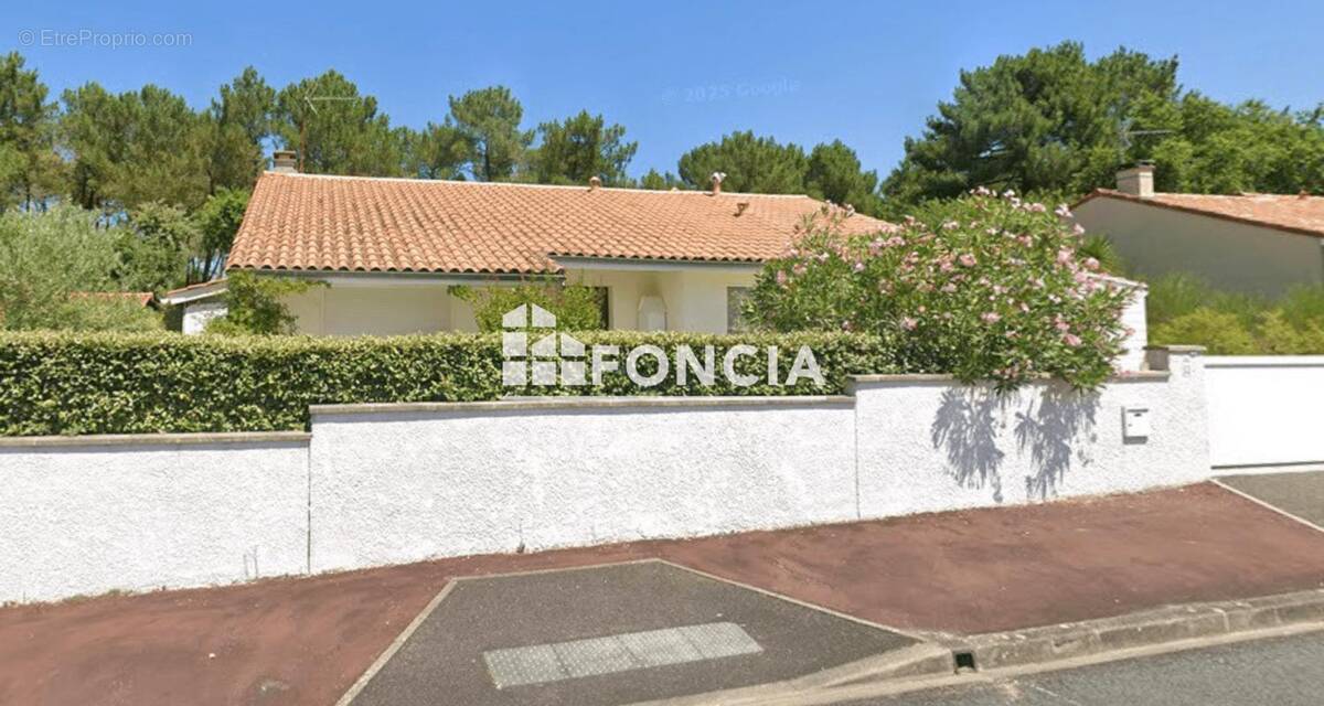 Maison à LE HAILLAN