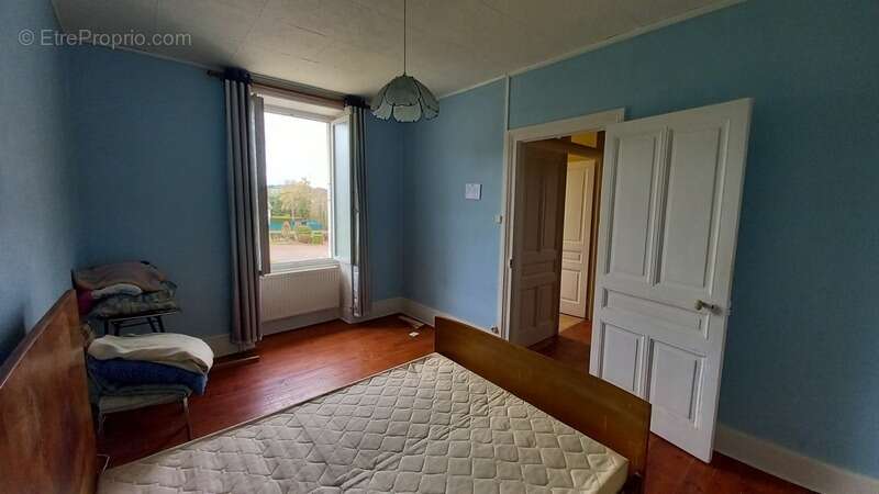 Maison à CHAUFFAILLES