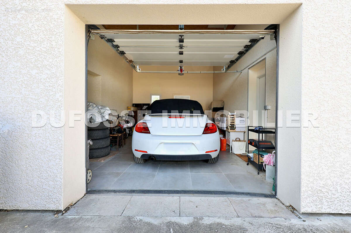 Maison à SAINT-GENIS-LAVAL