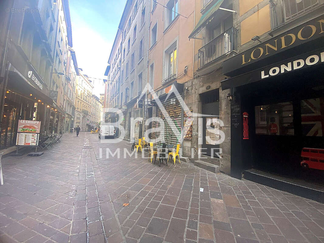 Commerce à GRENOBLE