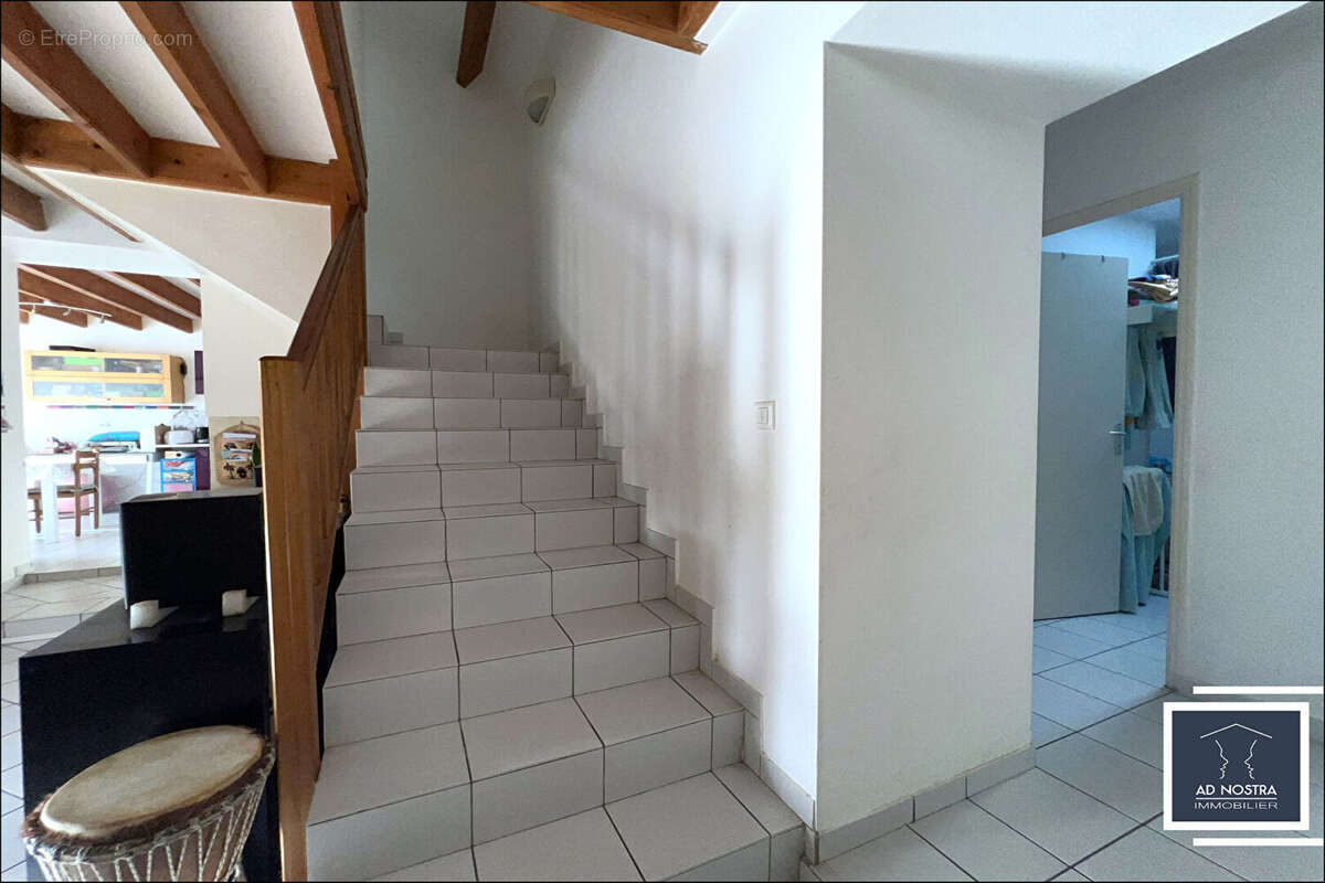 Maison à LA CHAPELLE-THOUARAULT