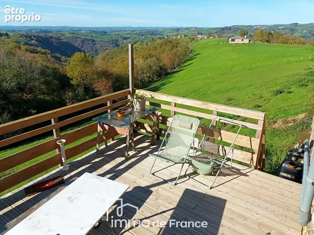 15 km conques- beau corps de ferme -140 m2-1,6 ha - photo 3