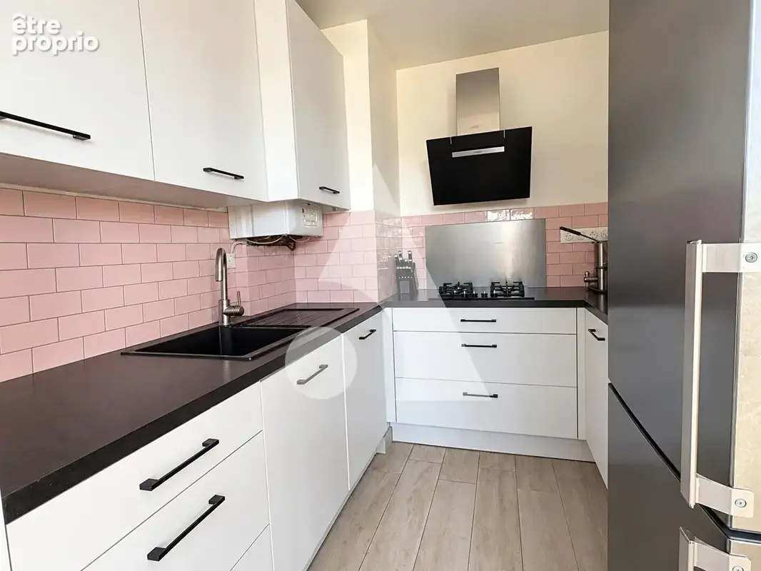 Appartement familial 5 pièces 110 m² - Deux terrasses - Mairie de Saint-Ouen - photo 8