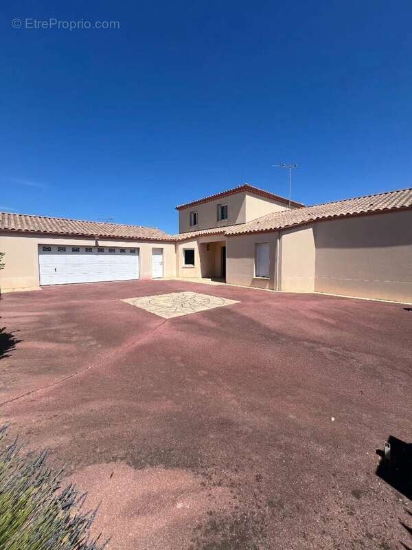 Propriété  Jard Sur Mer 7 pièce(s) 232 m2 - photo 16