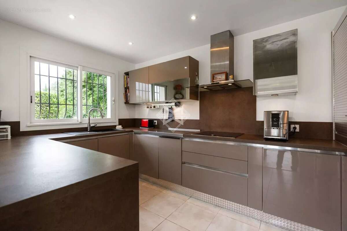 Maison à LA COLLE-SUR-LOUP