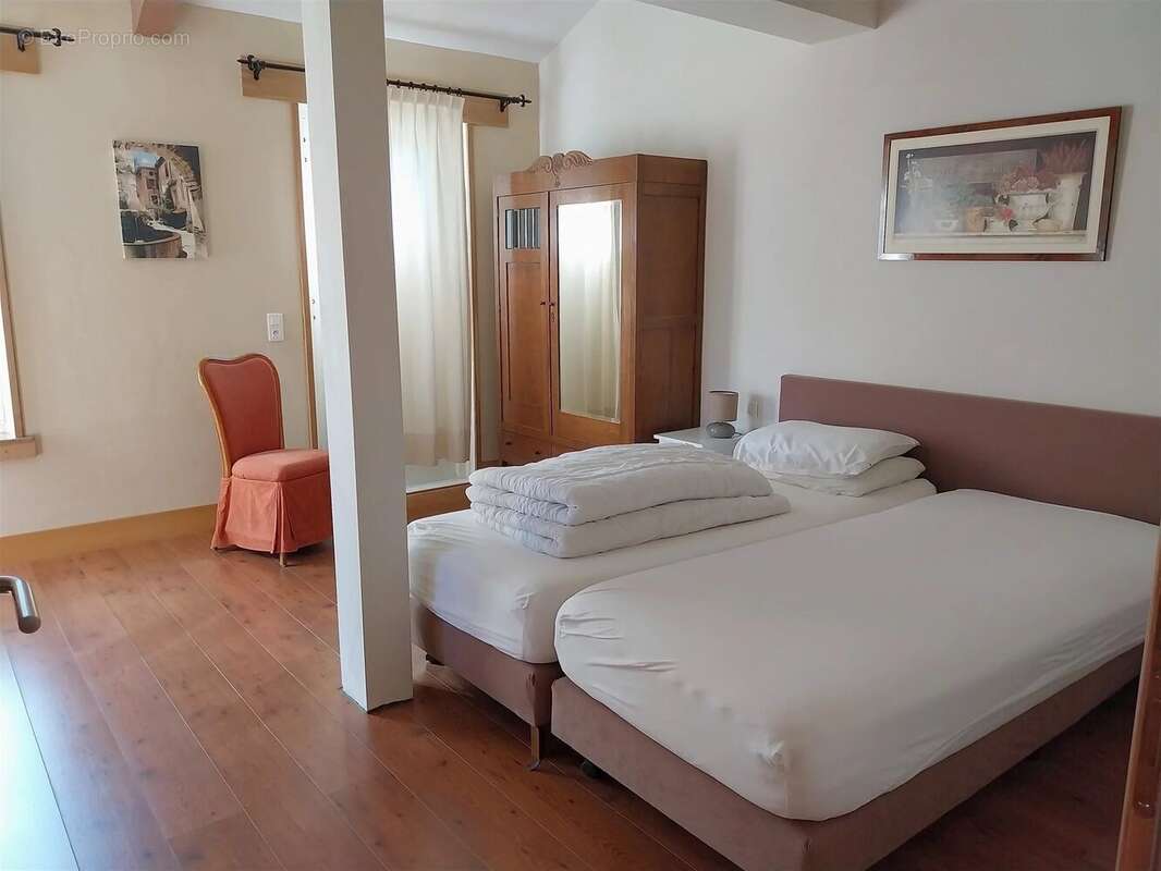 Maison à SAINT-SULPICE-LES-FEUILLES