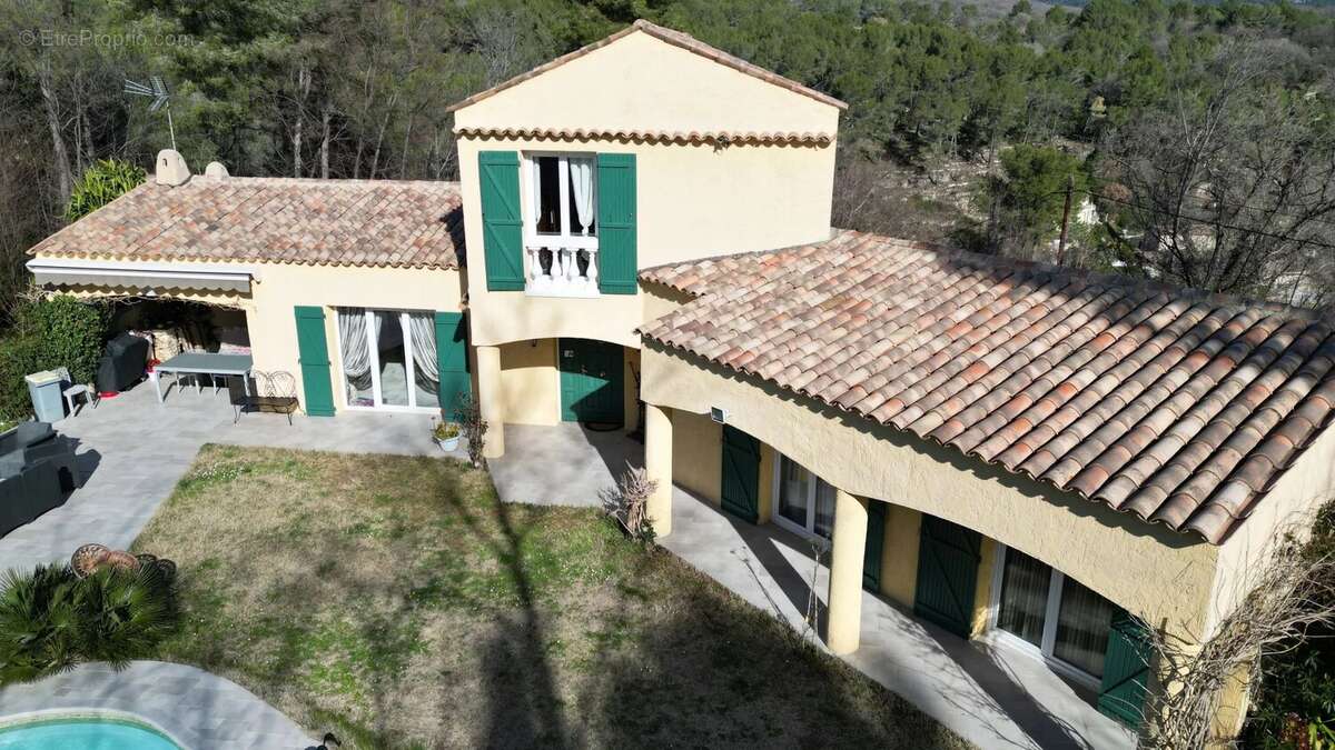 Maison à LE ROURET