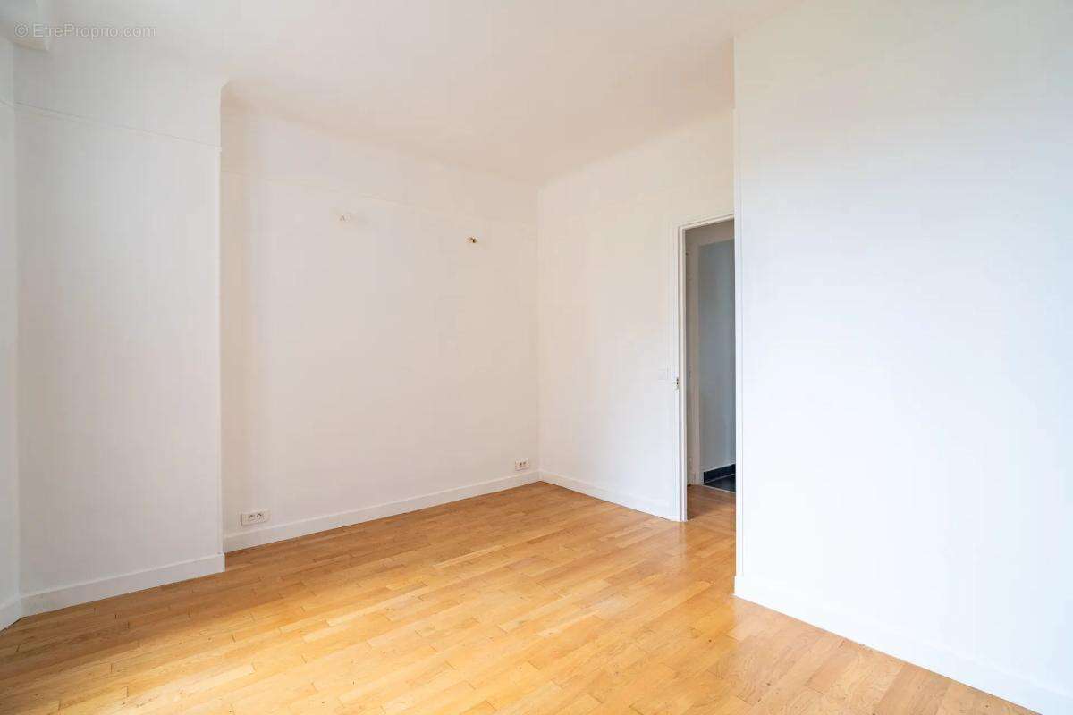 Appartement à COLOMBES