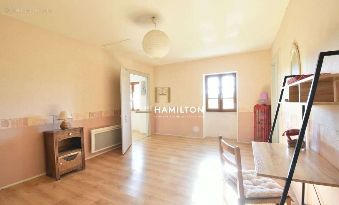 Maison de hameau en pierre avec terrain attenant - photo 8