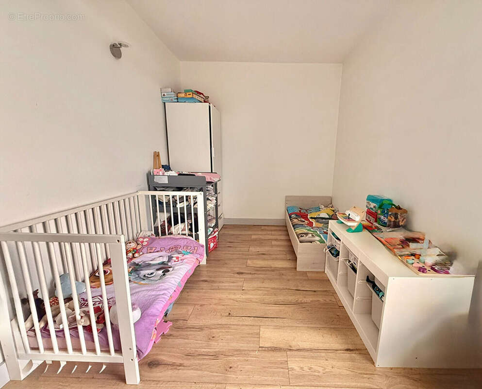 Appartement à BRIE-COMTE-ROBERT