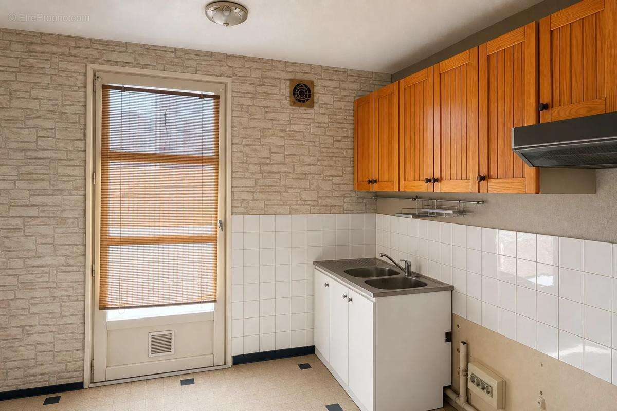 Appartement T4 de 69 m² situé à Le Pont-de-Claix - photo 4
