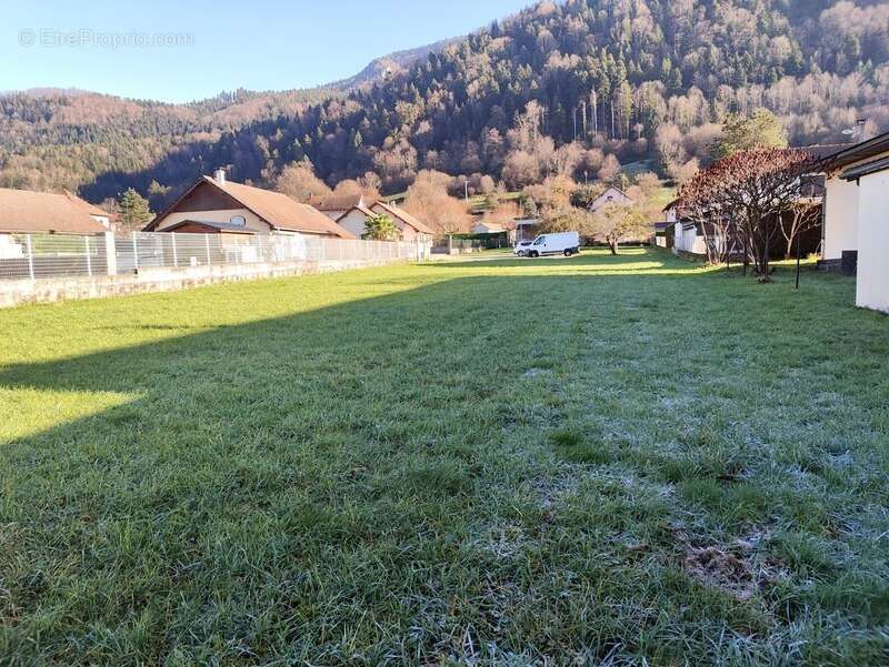 Terrain à SAINT-JOSEPH-DE-RIVIERE