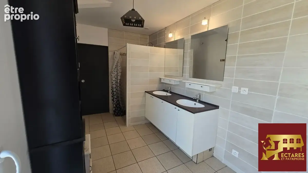 Maison de 180 m2 sur 6.3 hectares - photo 8