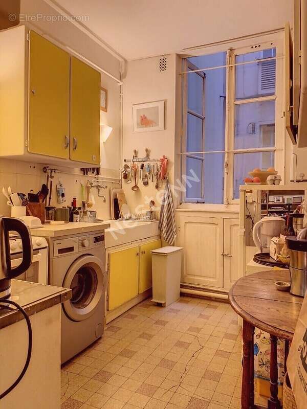 Appartement à PARIS-4E