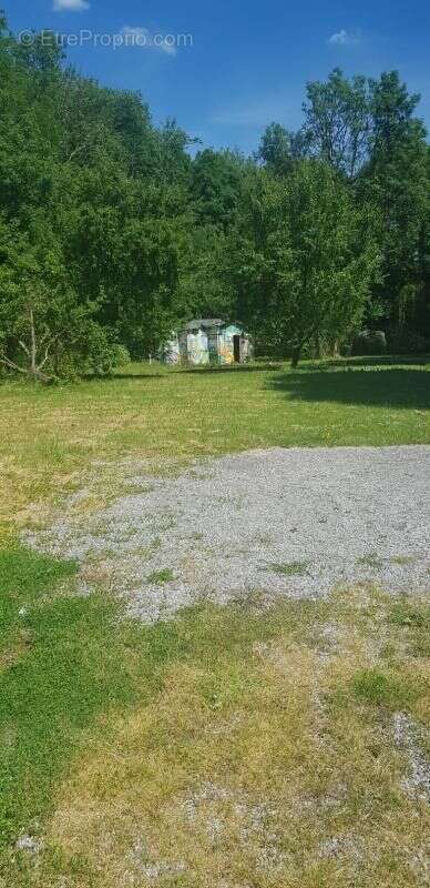 Terrain à LONGUEIL-SAINTE-MARIE
