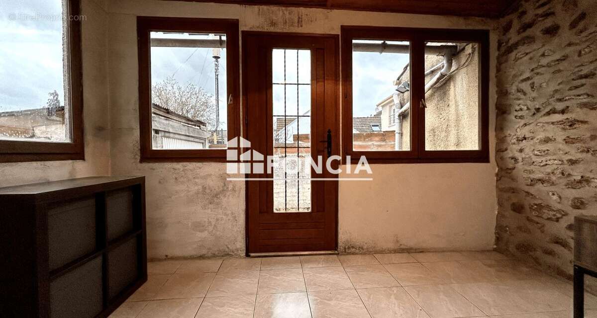 Maison à CORBEIL-ESSONNES