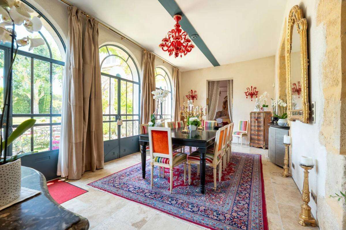 Bouc-Bel-Air – Grande Propriété Familiale avec Dépendance T3 - photo 2