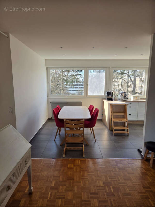 Appartement à VAUX-LE-PENIL