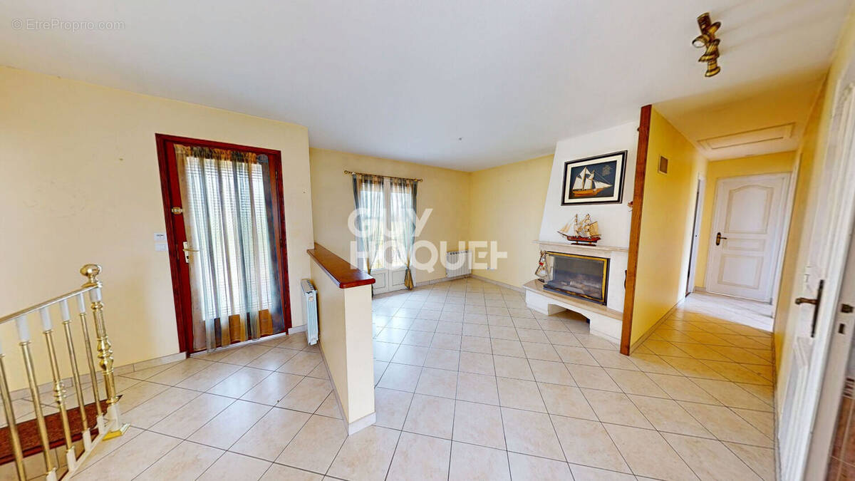 Maison à SAINT-OVIN