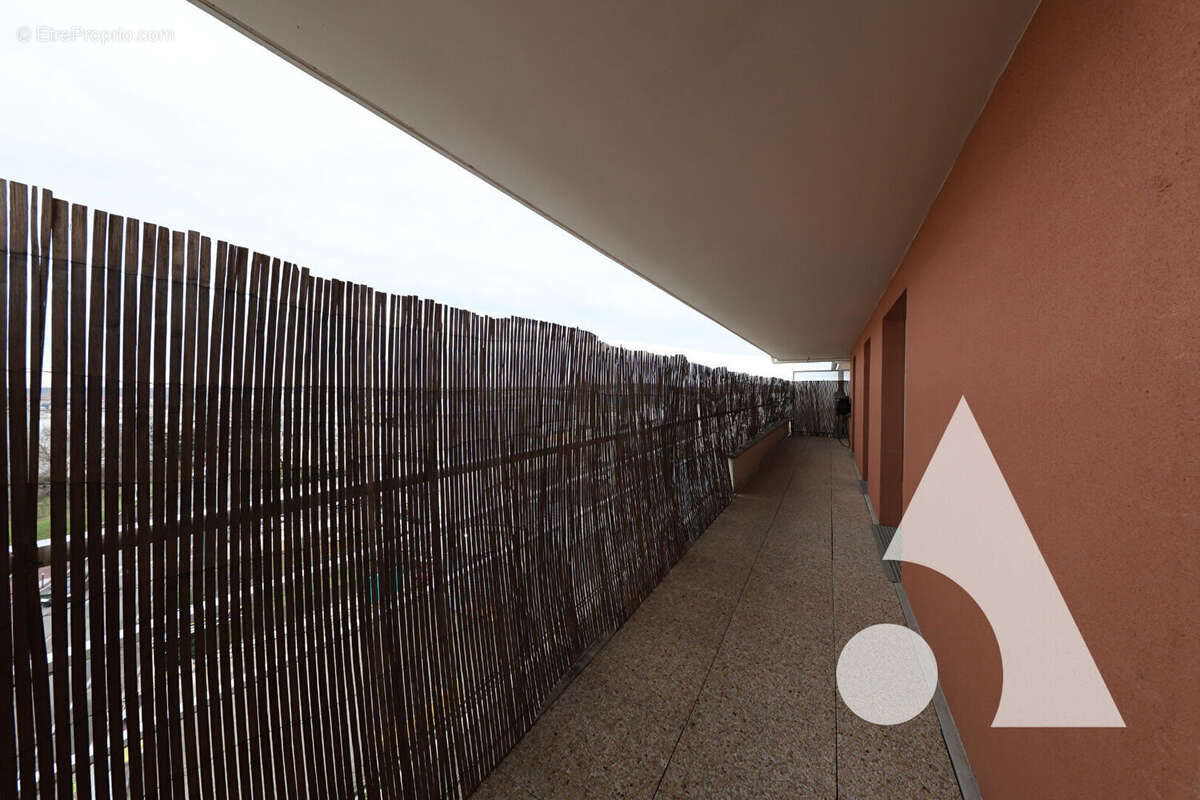 Appartement à CORBEIL-ESSONNES