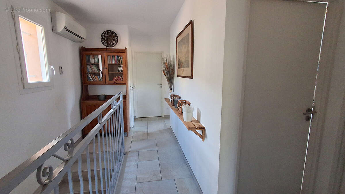 Villa Type 6 plein sud avec  Piscine et Garage - photo 16