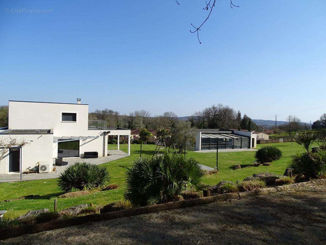 Villa Sainte Nathalene 5 pièce(s) 147.03 m2 - photo 5