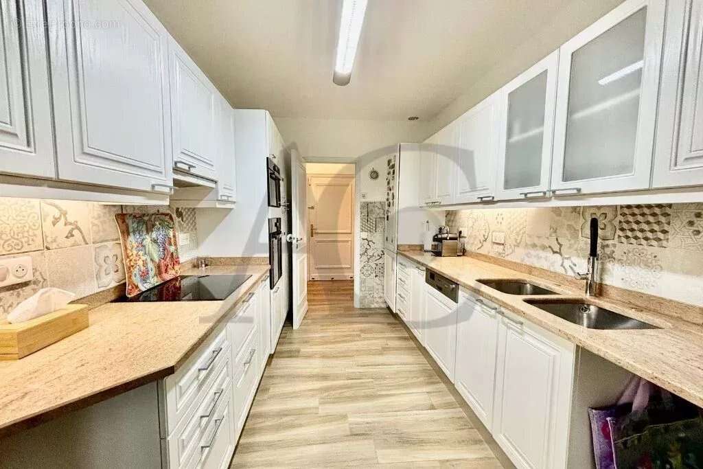 Appartement à VILLENEUVE-LOUBET