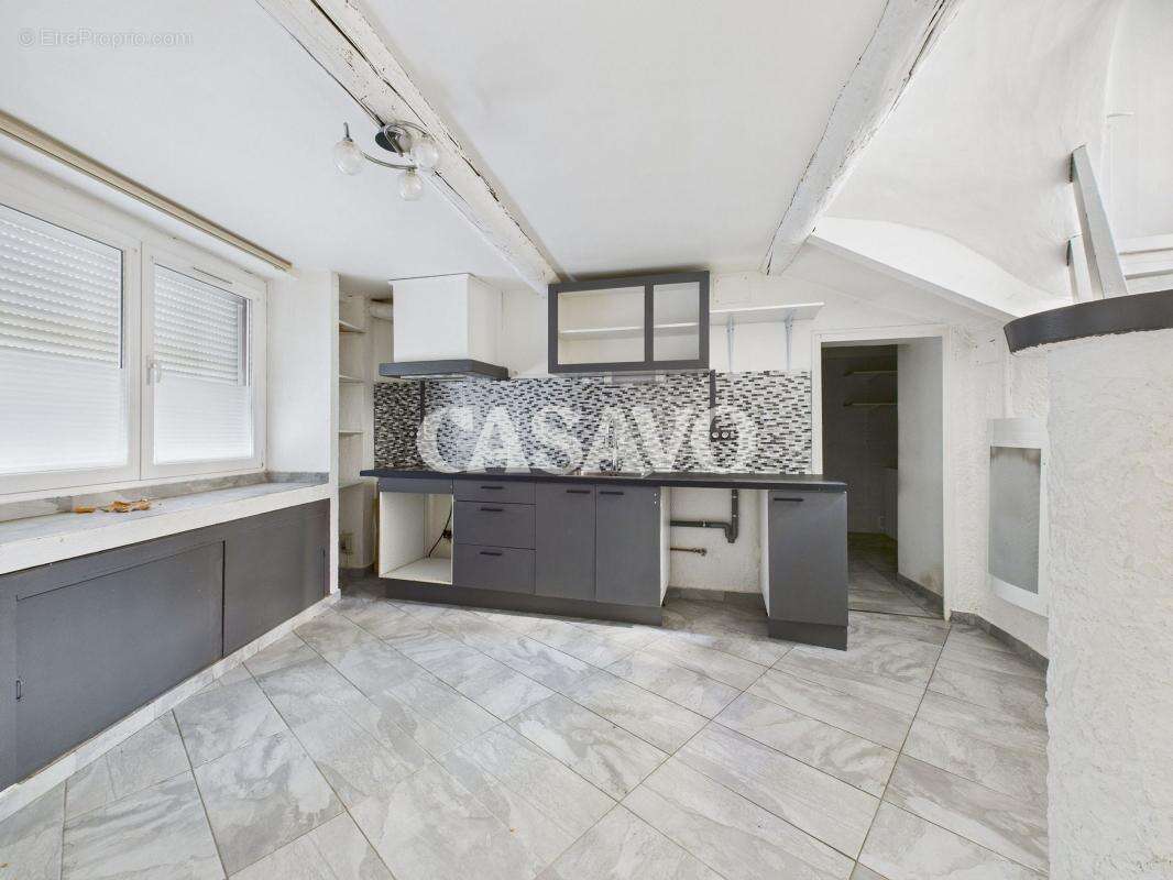 Appartement à EGUILLES